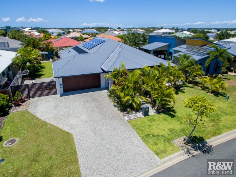 10 Fulmar Crescent, Banksia Beach QLD 4507