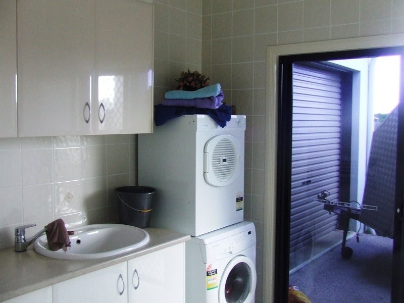 34 Raptor Parade, Banksia Beach QLD 4507