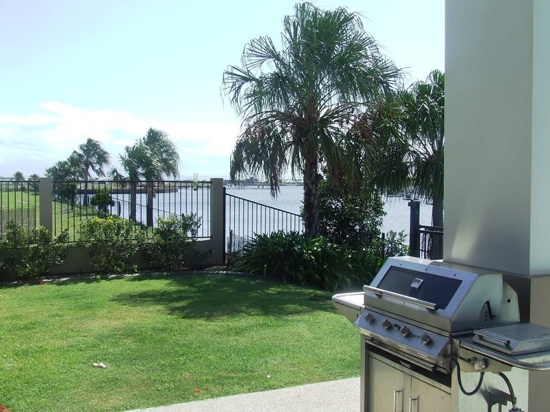 34 Raptor Parade, Banksia Beach QLD 4507