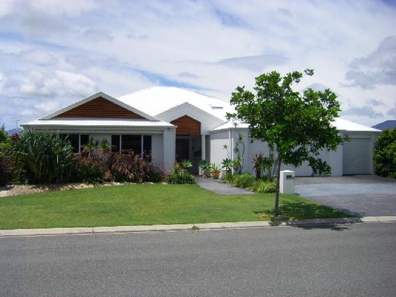 36 Kakadu Circuit, Banksia Beach QLD 4507