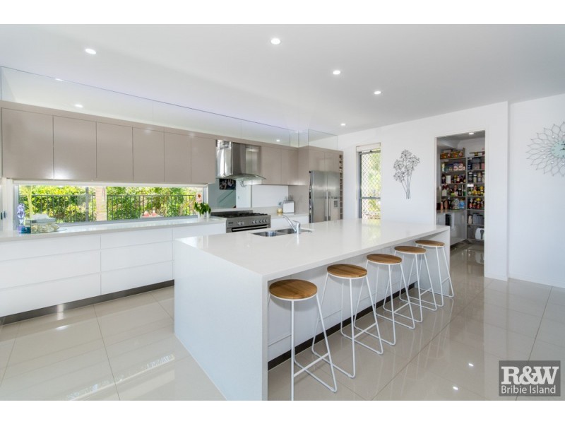 54 Raptor Parade, Banksia Beach QLD 4507