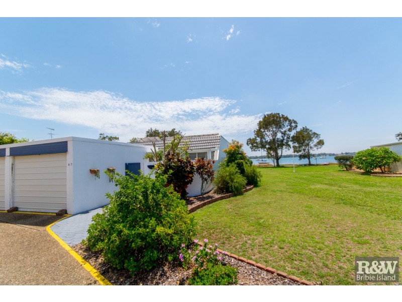 A7 Spinnaker Drive, Sandstone Point QLD 4511