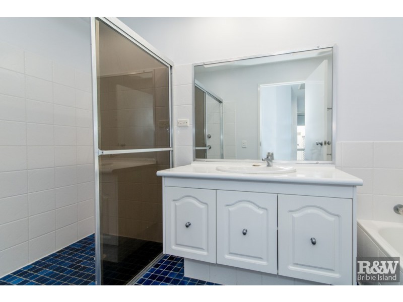 A7 Spinnaker Drive, Sandstone Point QLD 4511