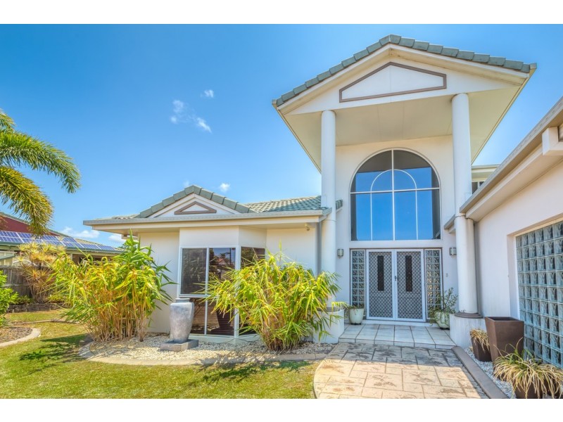 13 Headsail Drive, Banksia Beach QLD 4507