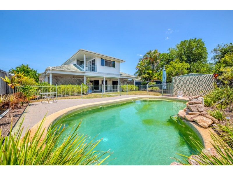 13 Headsail Drive, Banksia Beach QLD 4507