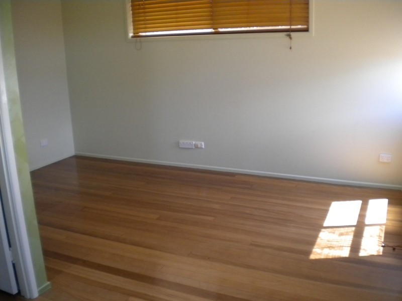 11 Lachlan Crescent, Sandstone Point QLD 4511