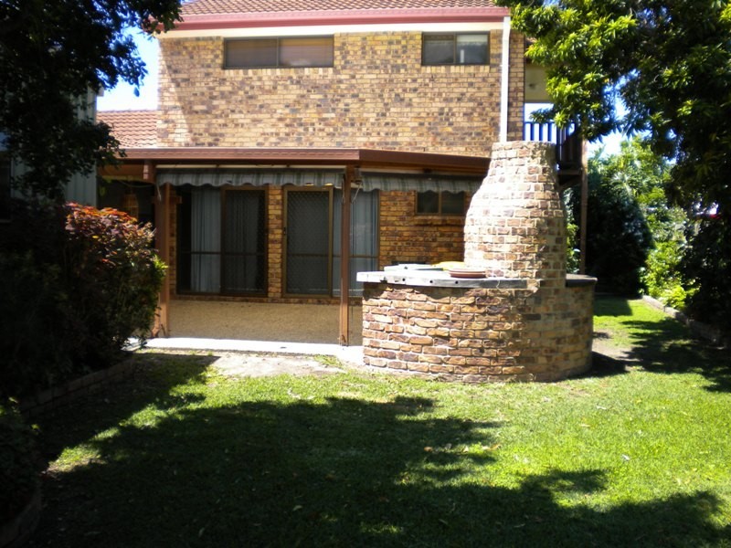 11 Lachlan Crescent, Sandstone Point QLD 4511