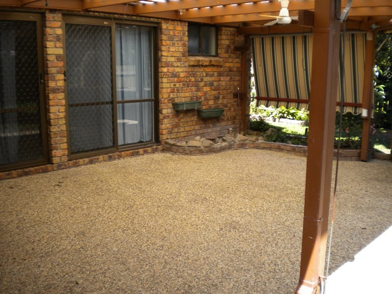 11 Lachlan Crescent, Sandstone Point QLD 4511