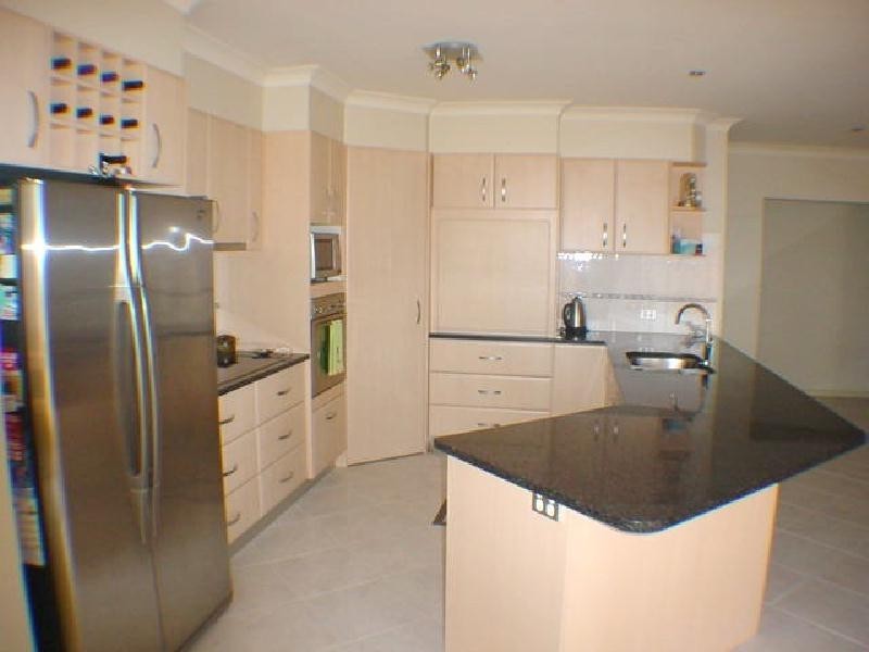 Sandstone Point QLD 4511