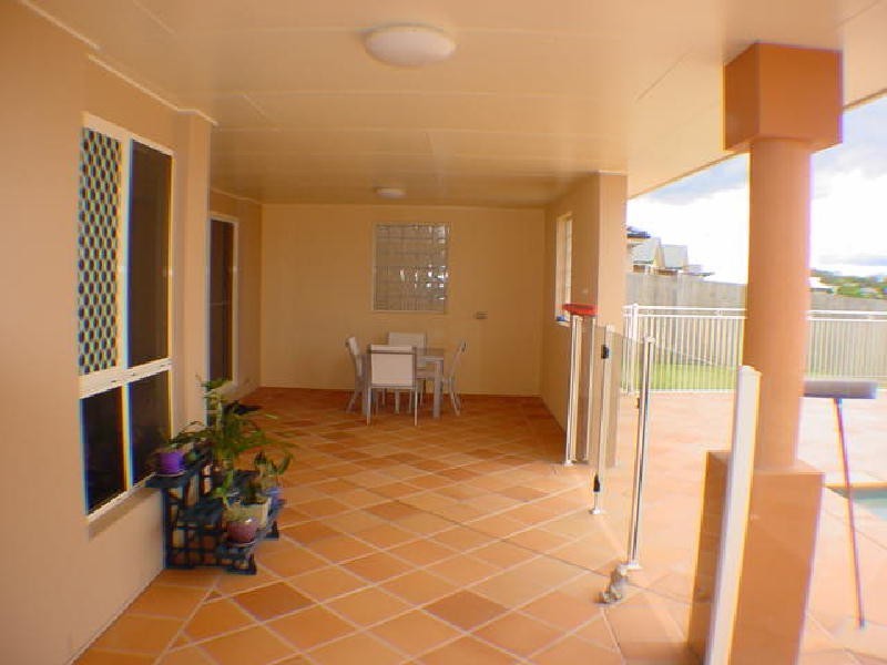 Sandstone Point QLD 4511