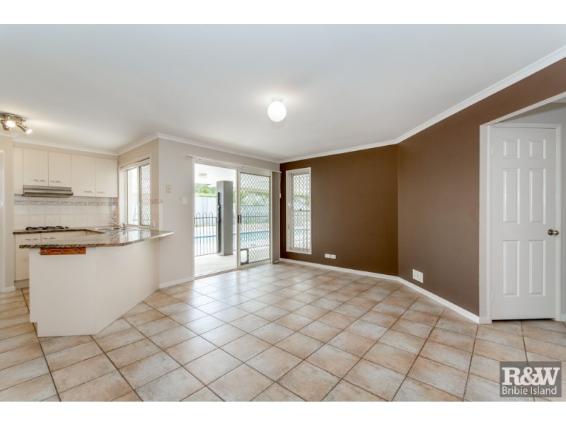 108 Avon Avenue, Banksia Beach QLD 4507