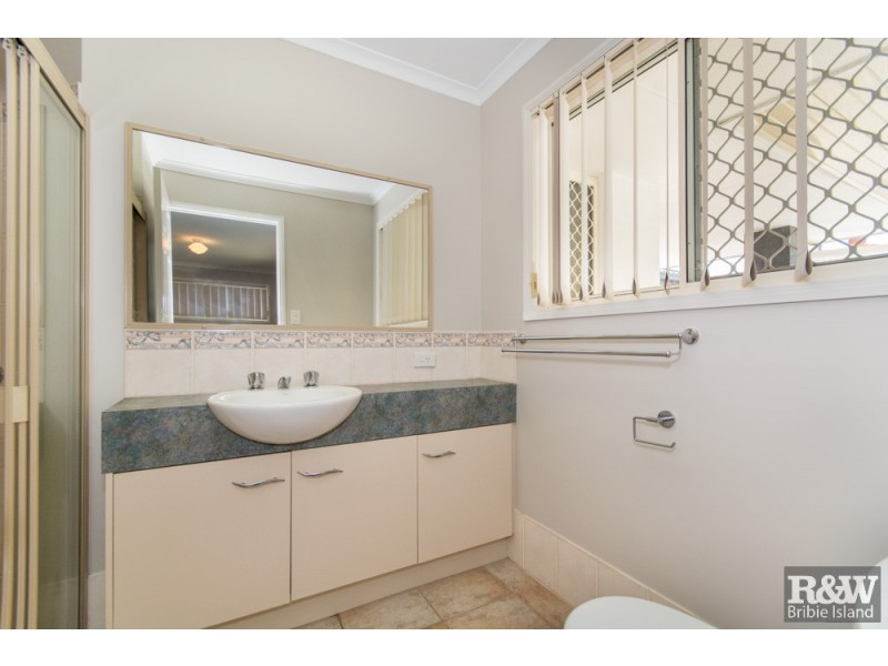 108 Avon Avenue, Banksia Beach QLD 4507