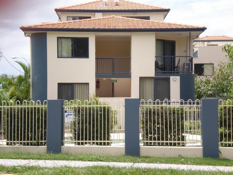 8/54  Winstone Drive, Bongaree QLD 4507
