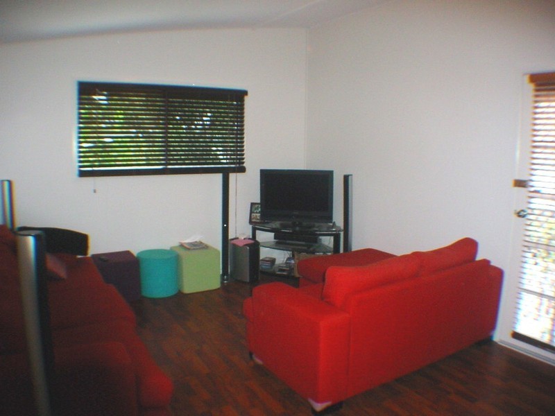 8 Ottiwell Street, Bribie Island QLD 4507