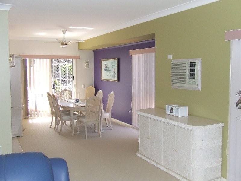 8 Topsail Circuit, Banksia Beach QLD 4507