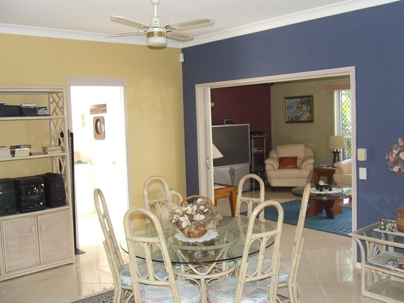 8 Topsail Circuit, Banksia Beach QLD 4507