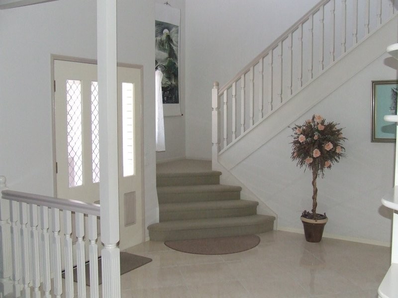 8 Topsail Circuit, Banksia Beach QLD 4507