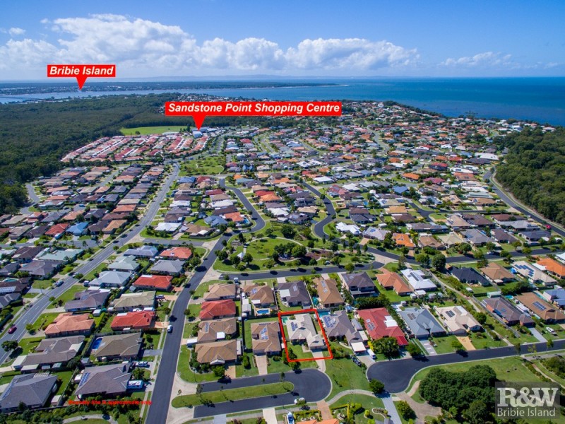 5 Dunwich Court, Sandstone Point QLD 4511