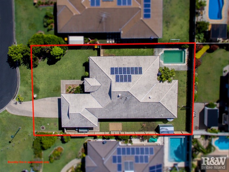 5 Dunwich Court, Sandstone Point QLD 4511