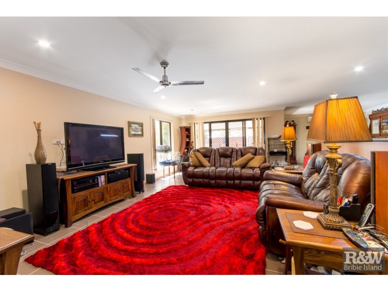 40 Bilinga Court, Sandstone Point QLD 4511