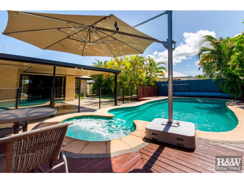 40 Bilinga Court, Sandstone Point QLD 4511