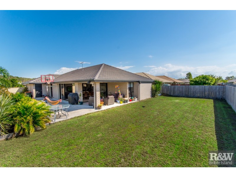 10 Ningi Waters Drive, Ningi QLD 4511
