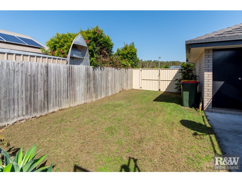10 Ningi Waters Drive, Ningi QLD 4511