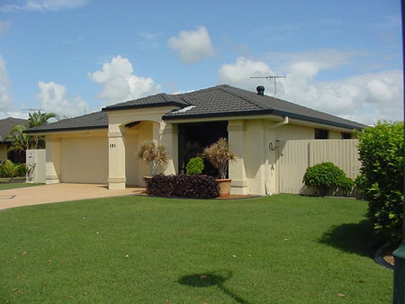 151 Endeavour Drive, Banksia Beach QLD 4507