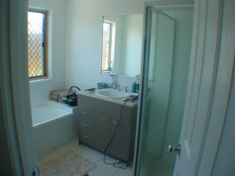 306 Bestmann Road East, Sandstone Point QLD 4511