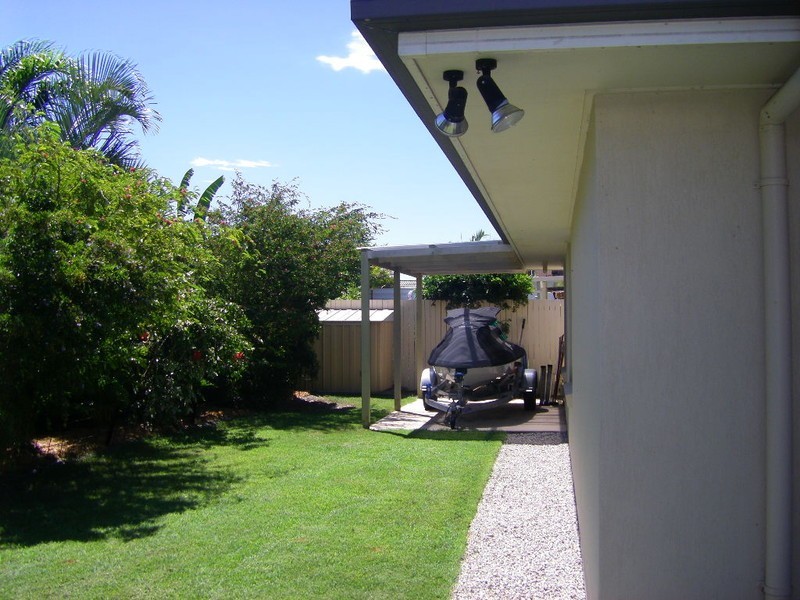 22 Voyagers Drive, Banksia Beach QLD 4507