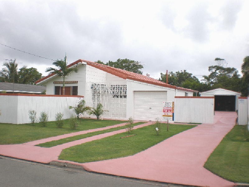 15 Brookes Crescent, Woorim QLD 4507