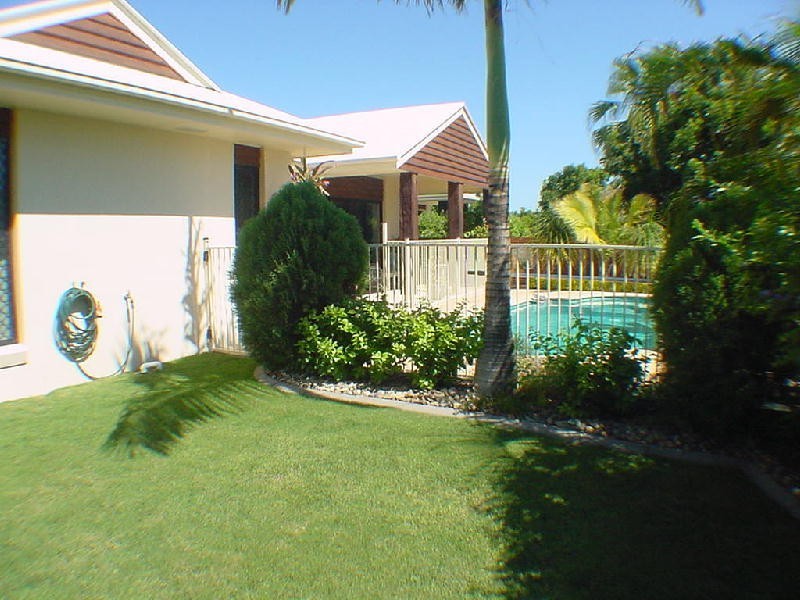 1 Swordfish Place, Banksia Beach QLD 4507