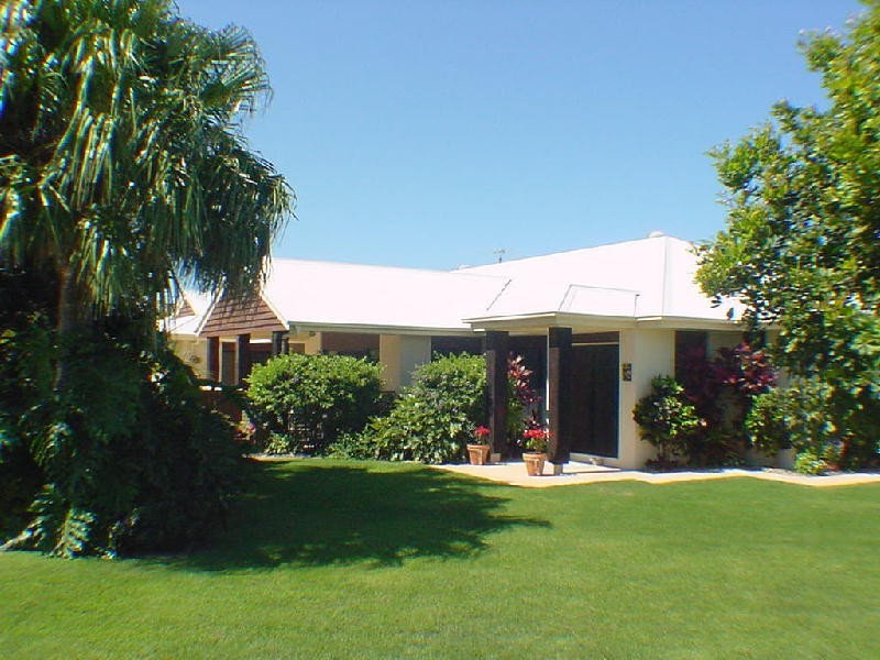 1 Swordfish Place, Banksia Beach QLD 4507