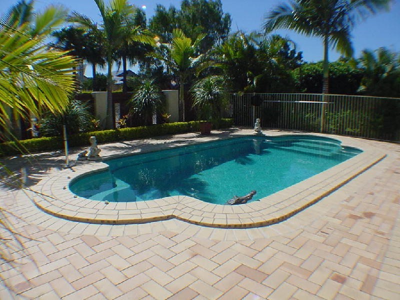 1 Swordfish Place, Banksia Beach QLD 4507