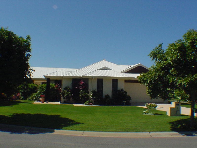 1 Swordfish Place, Banksia Beach QLD 4507