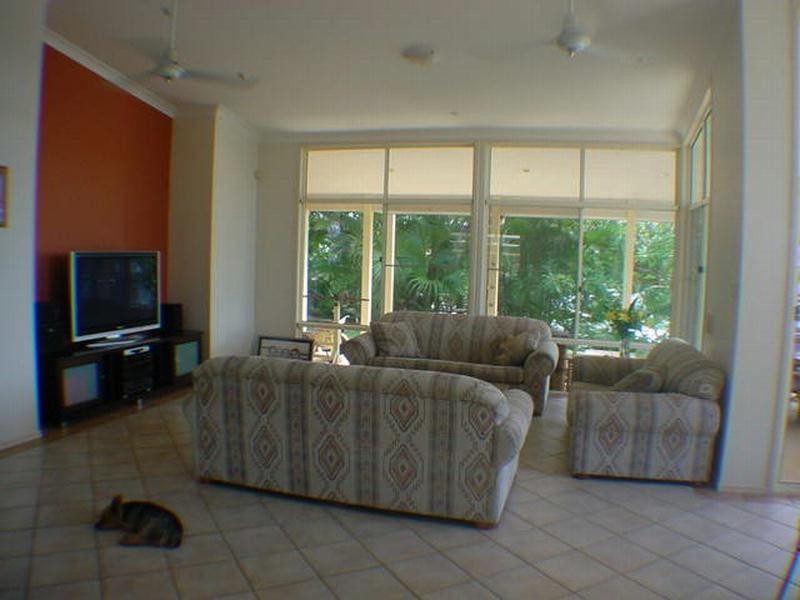 33 Jacaranda Drive, Bongaree QLD 4507