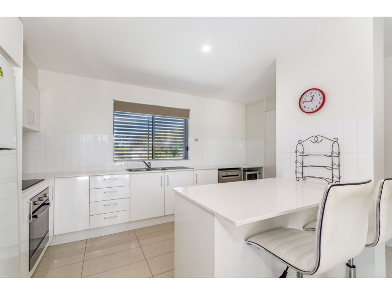 4/2 Blaik Street, Woorim QLD 4507