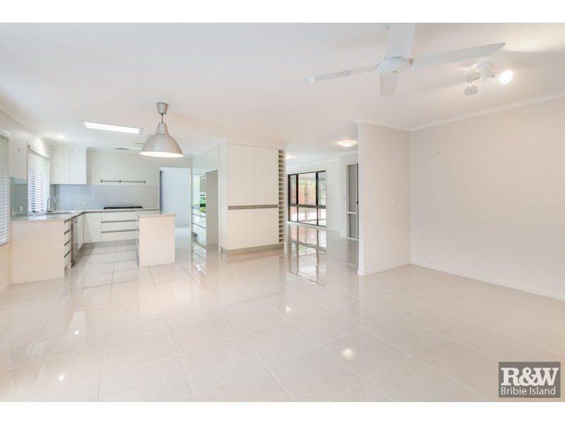 84 Arcadia Ave, Woorim QLD 4507