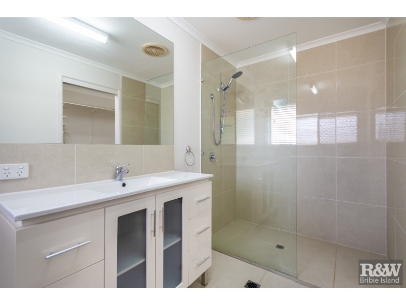 84 Arcadia Ave, Woorim QLD 4507