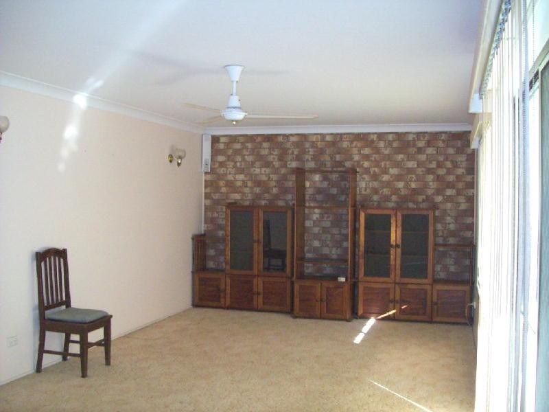 67 Boronia Dr, Bribie Island QLD 4507