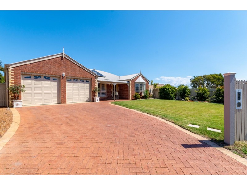 1 Skiff Court, Banksia Beach QLD 4507