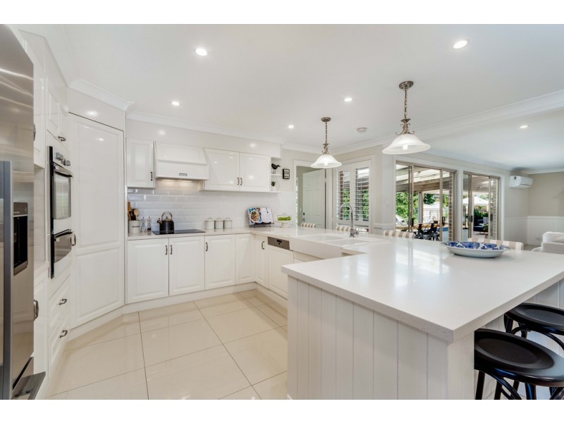 1 Skiff Court, Banksia Beach QLD 4507