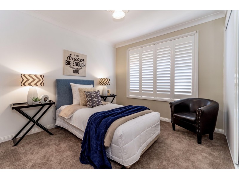 1 Skiff Court, Banksia Beach QLD 4507