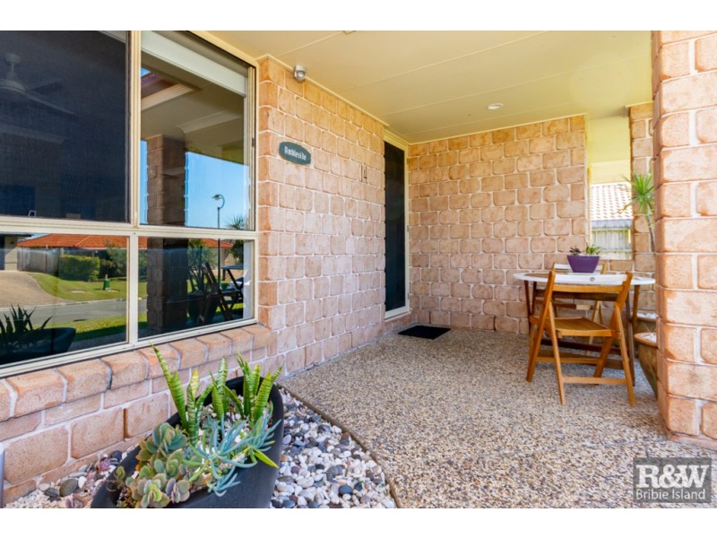 14 Monavale Court, Sandstone Point QLD 4511