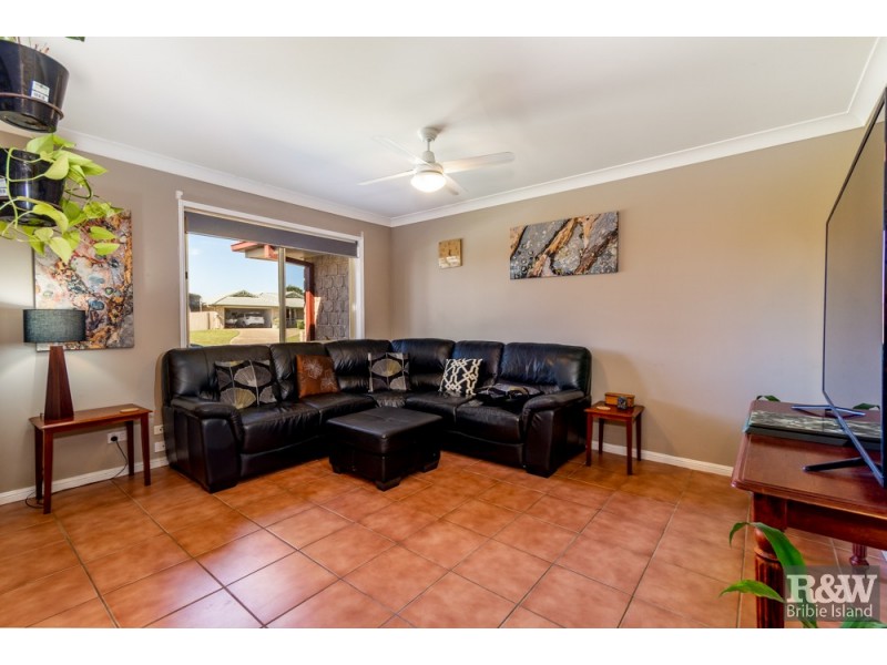 14 Monavale Court, Sandstone Point QLD 4511