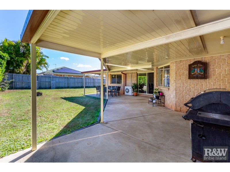 14 Monavale Court, Sandstone Point QLD 4511