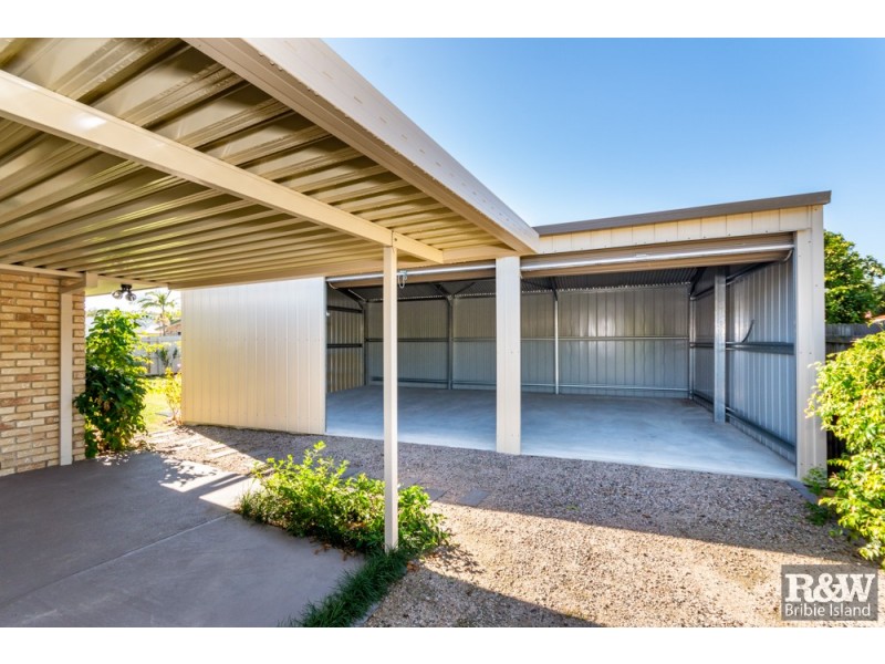 8 Bream Court, Sandstone Point QLD 4511