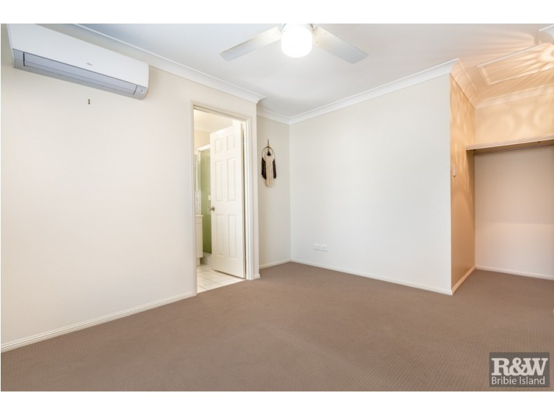 8 Bream Court, Sandstone Point QLD 4511