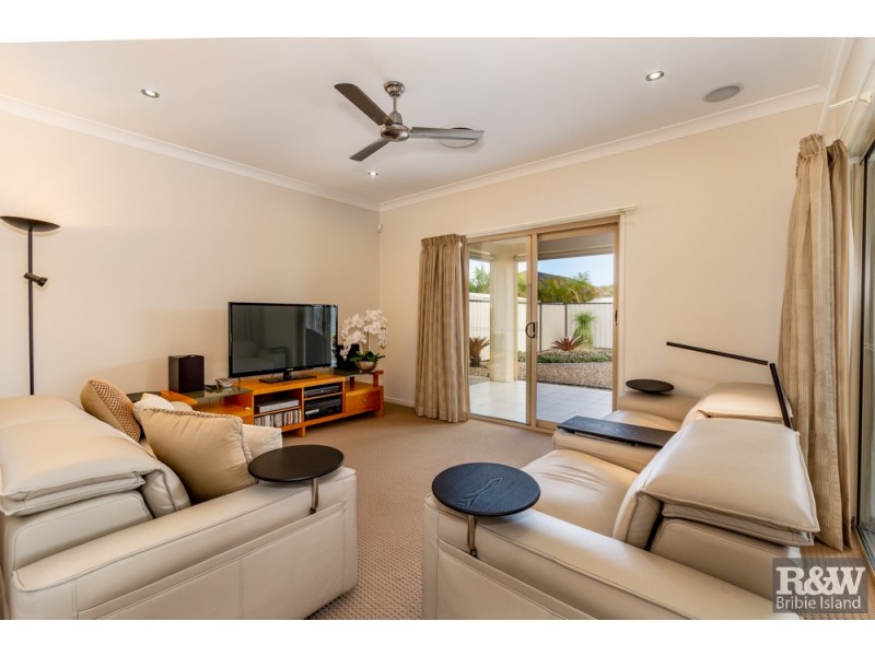 74 Pentas Drive, Bongaree QLD 4507