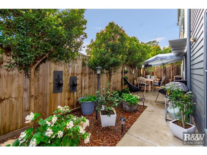 6/11 Fourth Ave, Bongaree QLD 4507